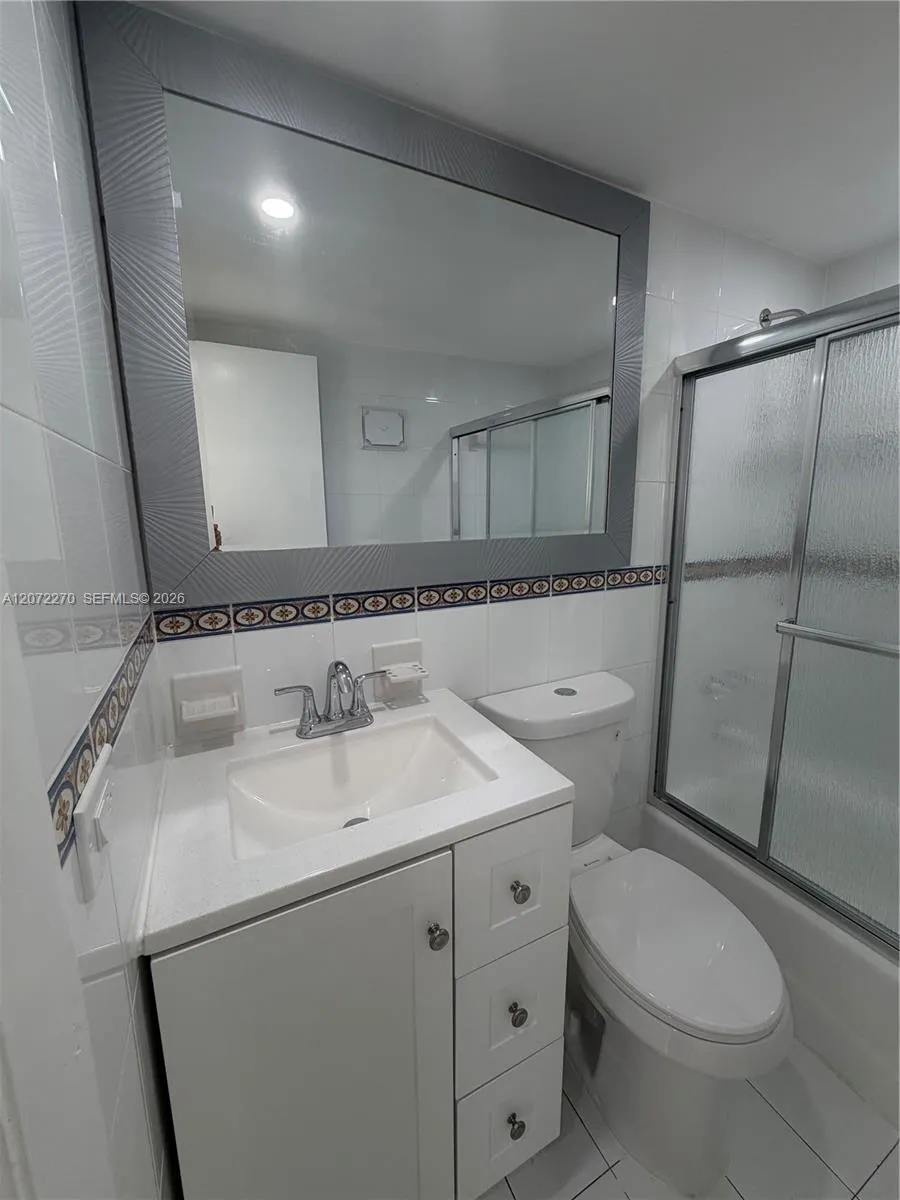 1661 SW 3rd St #19 Miami, FL 33135