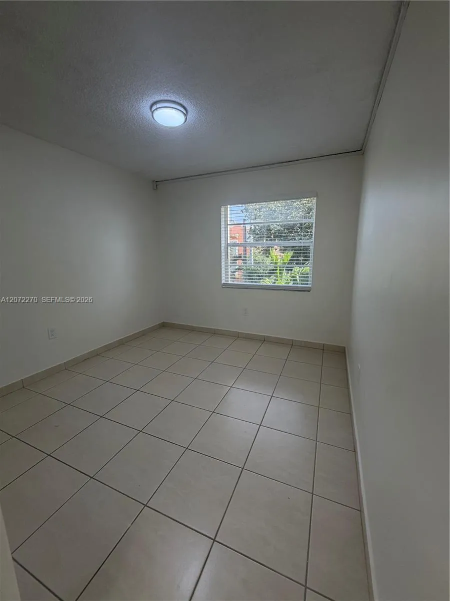 1661 SW 3rd St #19 Miami, FL 33135