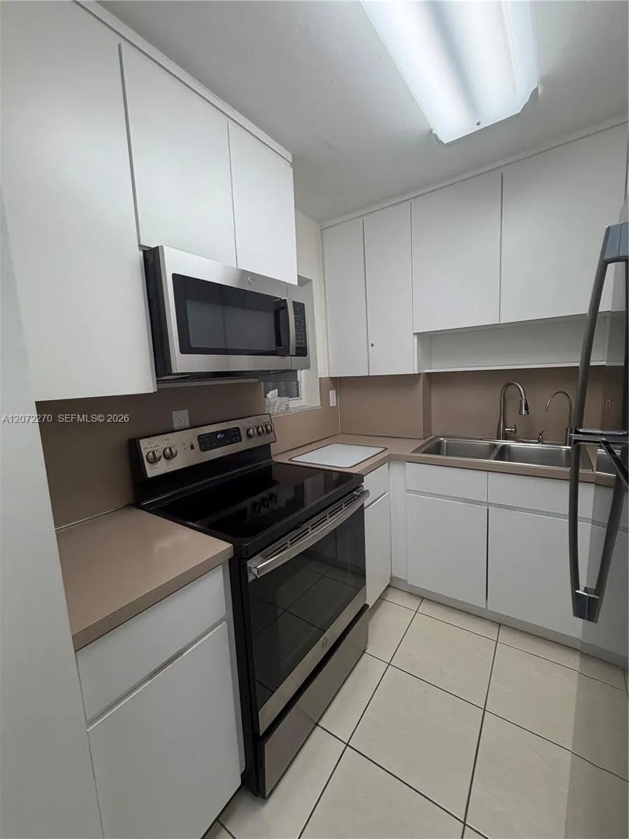 1661 SW 3rd St #19 Miami, FL 33135