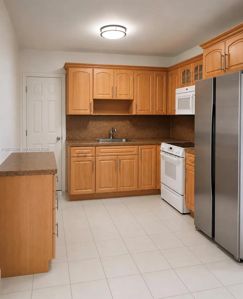 19211 NW 52nd Ave Miami Gardens, FL 33055