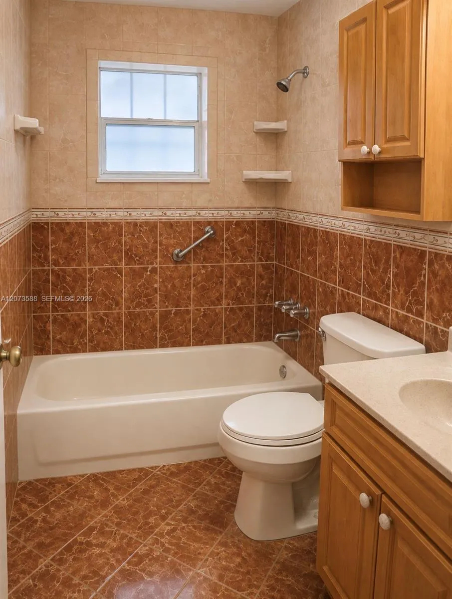19211 NW 52nd Ave Miami Gardens, FL 33055