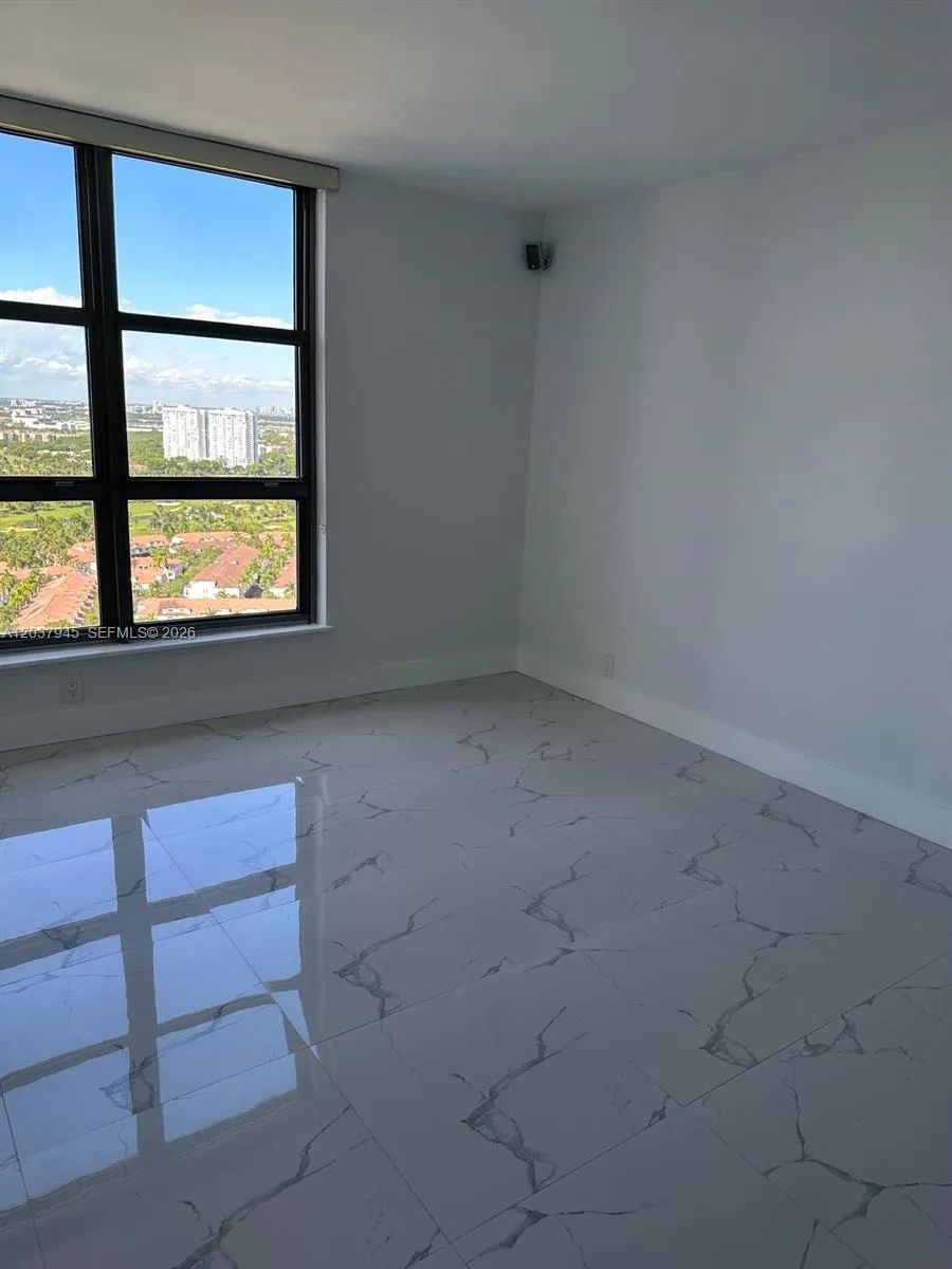 3530 Mystic Pointe Dr #3208 Aventura, FL 33180