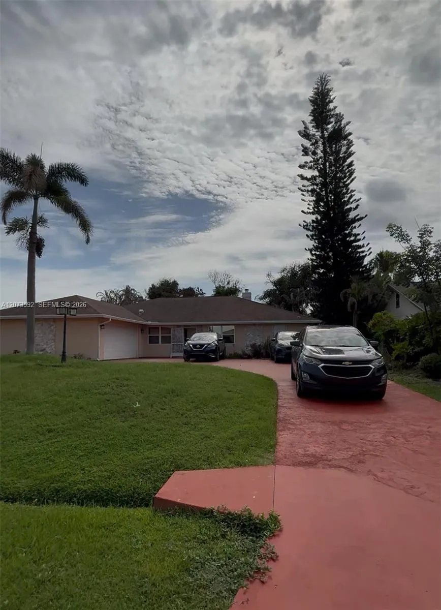 1457 SE Ladner St Port St. Lucie, FL 34983