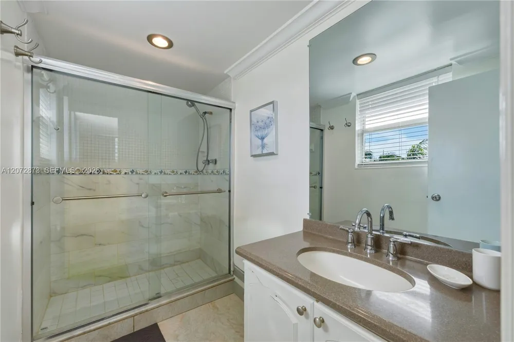 3901 S Ocean Dr #3E Hollywood, FL 33019