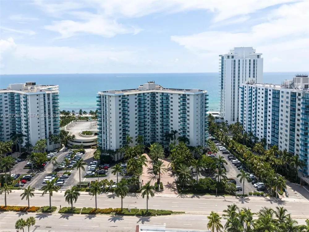 3901 S Ocean Dr #3E Hollywood, FL 33019