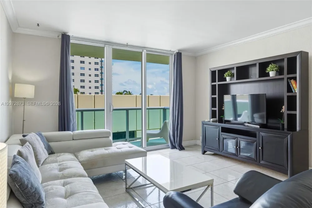 3901 S Ocean Dr #3E Hollywood, FL 33019