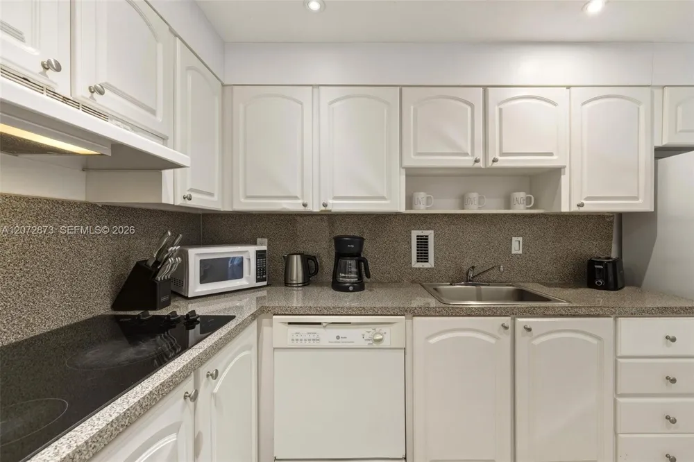 3901 S Ocean Dr #3E Hollywood, FL 33019