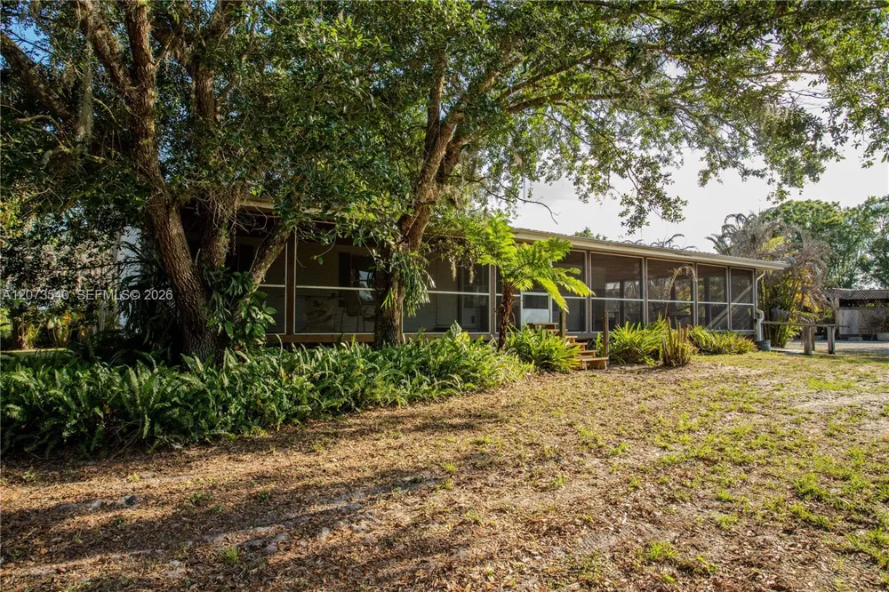 3880 Packinghouse Rd Other City - In The State Of Florida, FL 33920