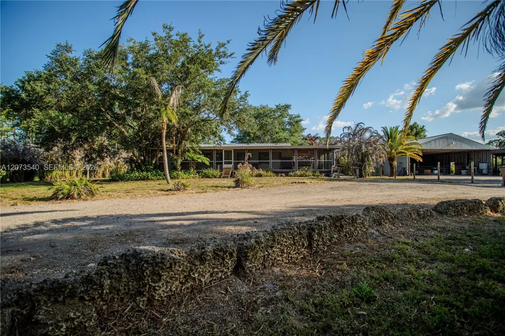 3880 Packinghouse Rd Other City - In The State Of Florida, FL 33920