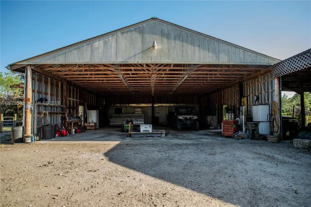 3880 Packinghouse Rd Other City - In The State Of Florida, FL 33920