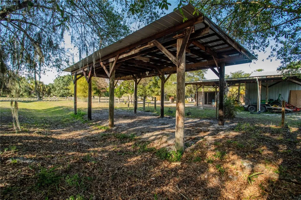 3880 Packinghouse Rd Other City - In The State Of Florida, FL 33920