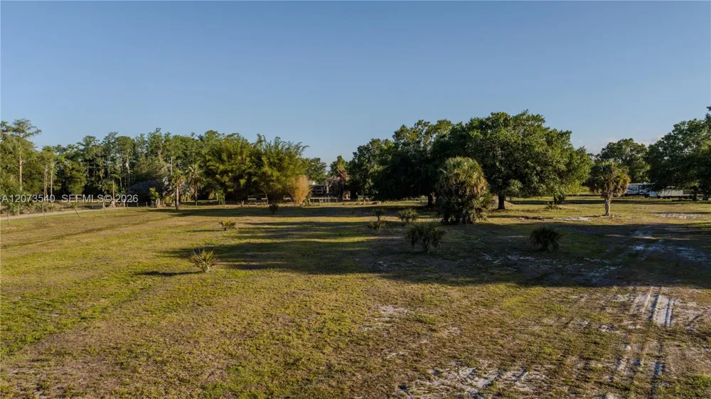 3880 Packinghouse Rd Other City - In The State Of Florida, FL 33920
