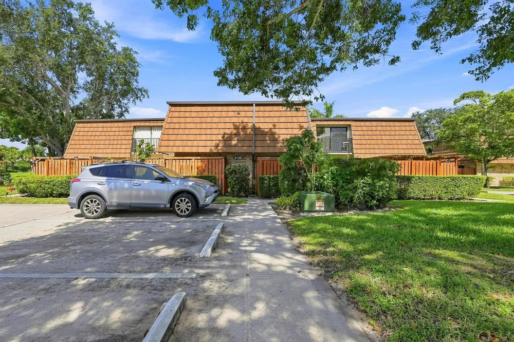 9139 SW 23RD STREET #C Davie, FL 33324