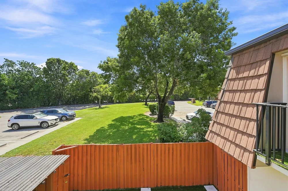 9139 SW 23RD STREET #C Davie, FL 33324