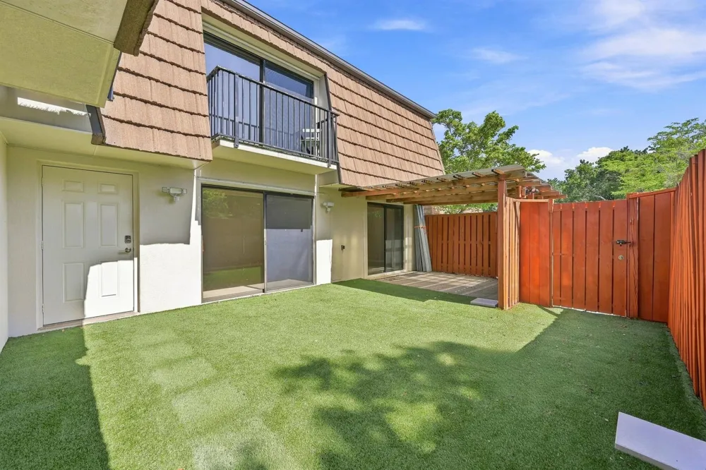 9139 SW 23RD STREET #C Davie, FL 33324