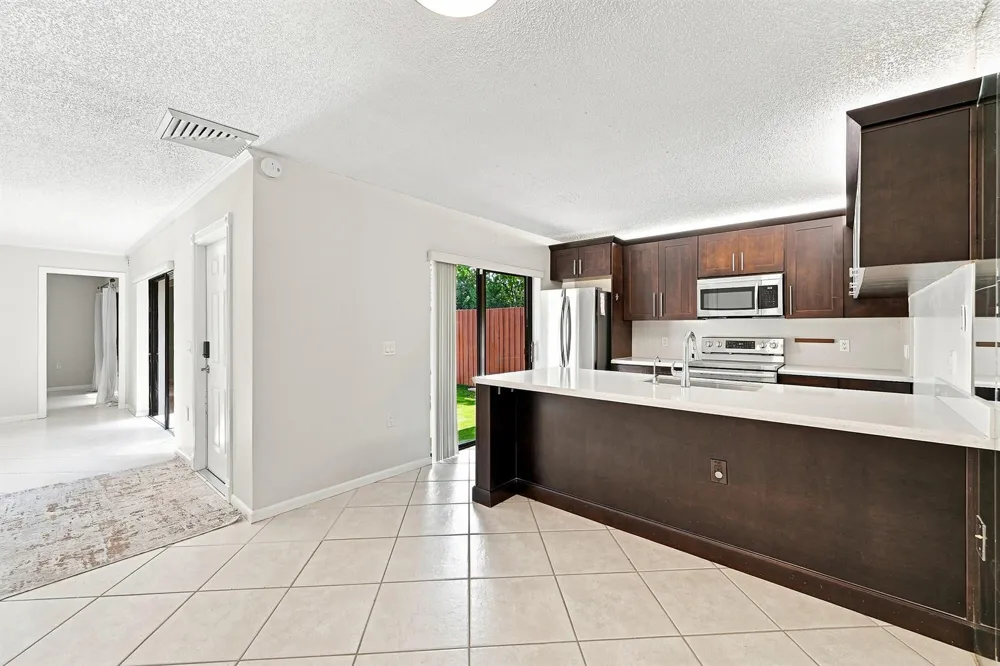 9139 SW 23RD STREET #C Davie, FL 33324