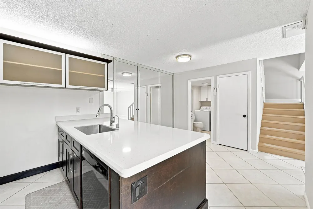 9139 SW 23RD STREET #C Davie, FL 33324