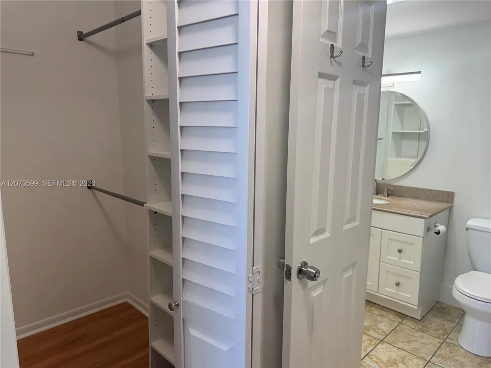 4200 Hillcrest Dr #809 Hollywood, FL 33021