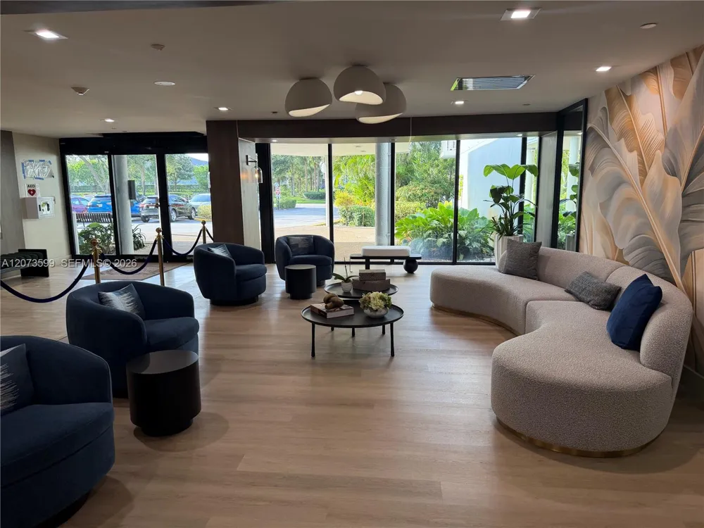 4200 Hillcrest Dr #809 Hollywood, FL 33021