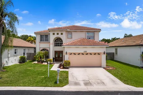 3090 BAYBERRY WAY