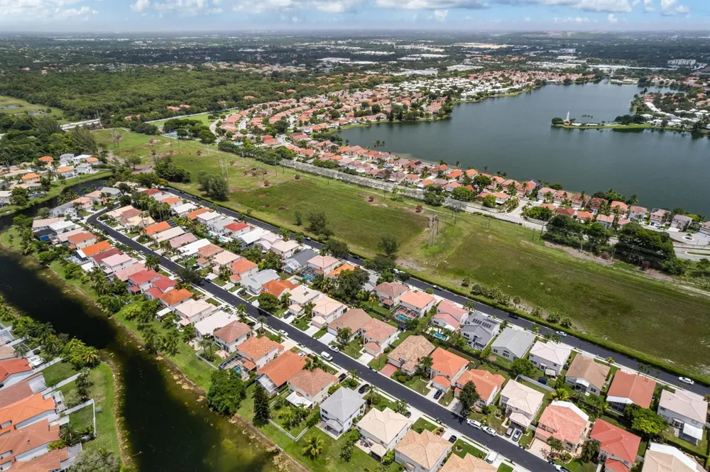3090 BAYBERRY WAY Margate, FL 33063