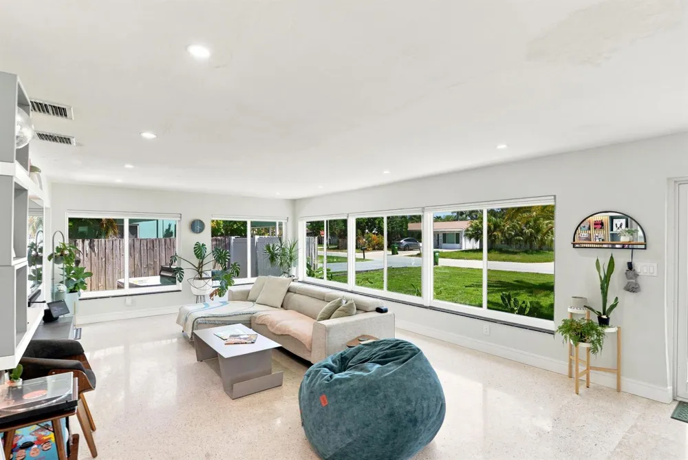 35 NE 29th Street Wilton Manors, FL 33334