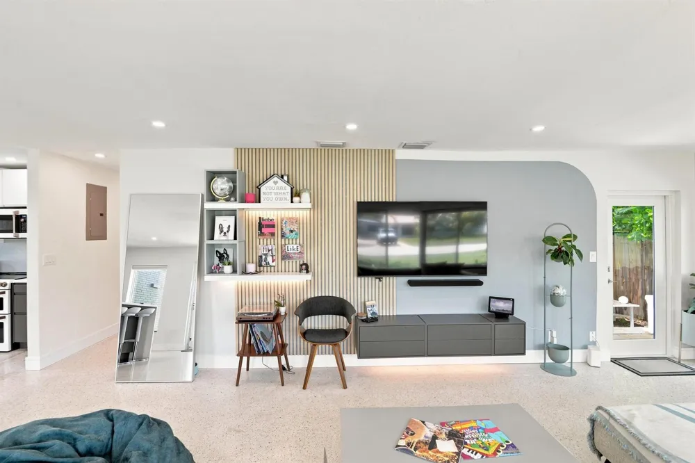 35 NE 29th Street Wilton Manors, FL 33334