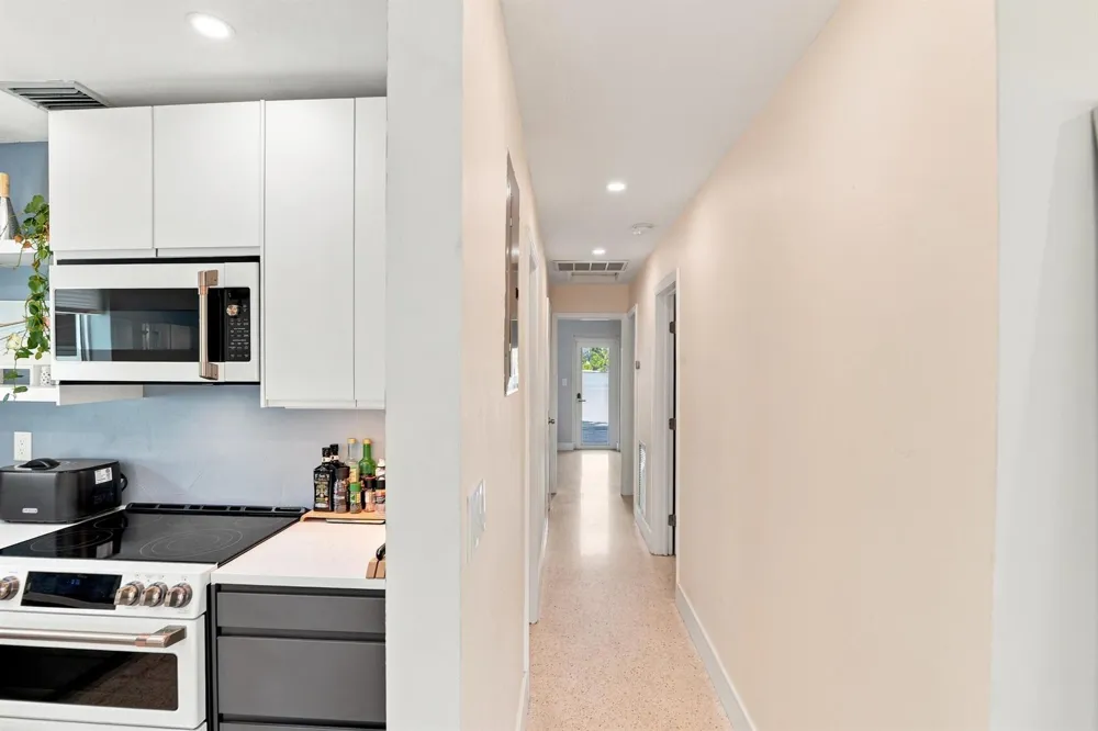 35 NE 29th Street Wilton Manors, FL 33334