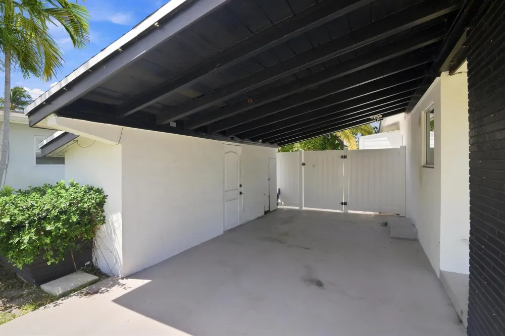 35 NE 29th Street Wilton Manors, FL 33334