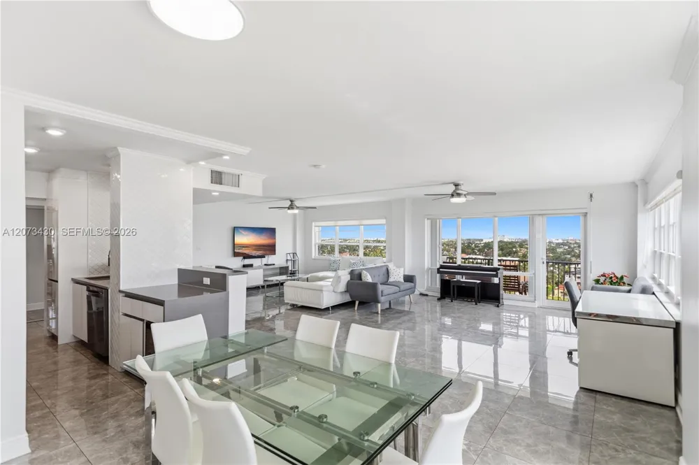 340 Sunset Dr #1210 Fort Lauderdale, FL 33301