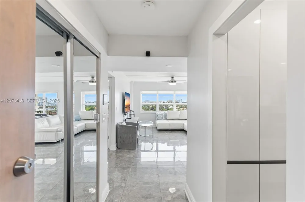 340 Sunset Dr #1210 Fort Lauderdale, FL 33301