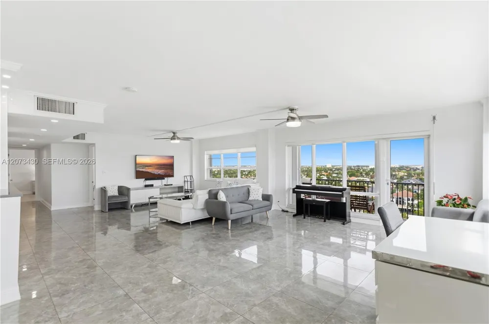 340 Sunset Dr #1210 Fort Lauderdale, FL 33301