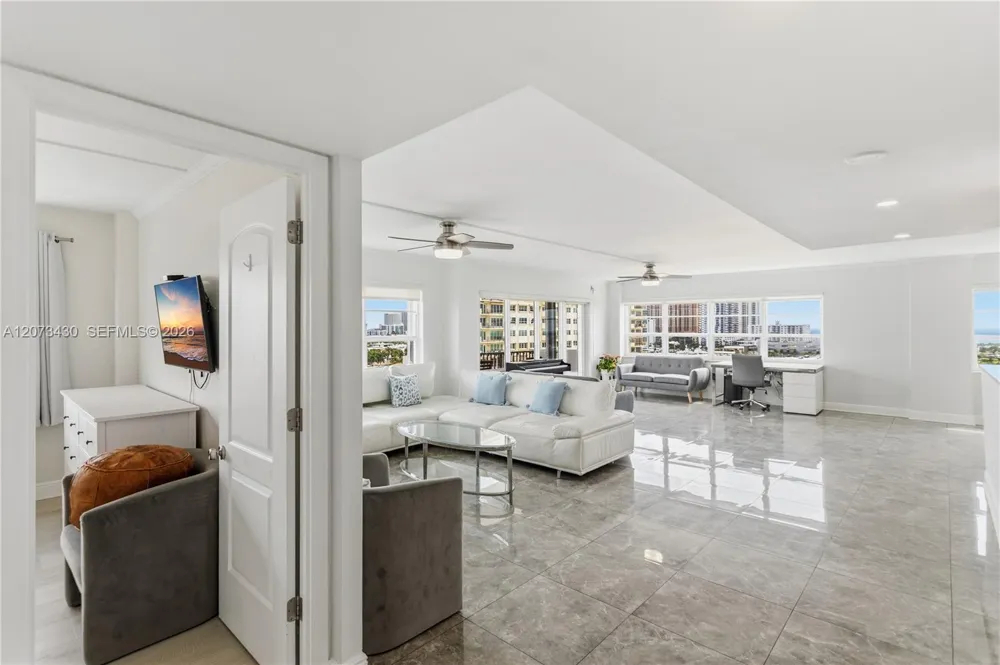 340 Sunset Dr #1210 Fort Lauderdale, FL 33301