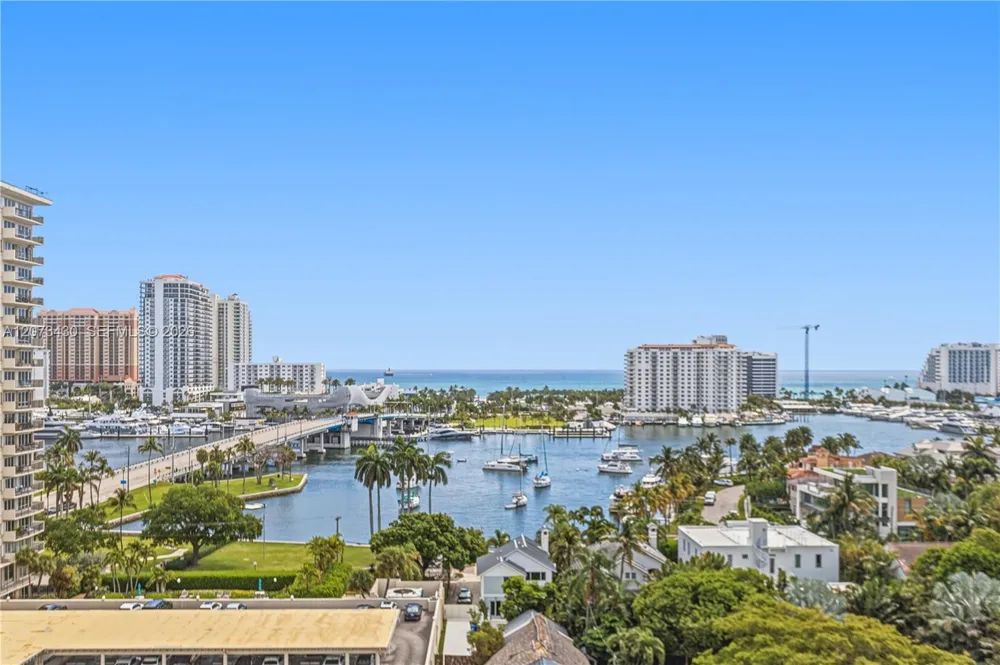 340 Sunset Dr #1210 Fort Lauderdale, FL 33301
