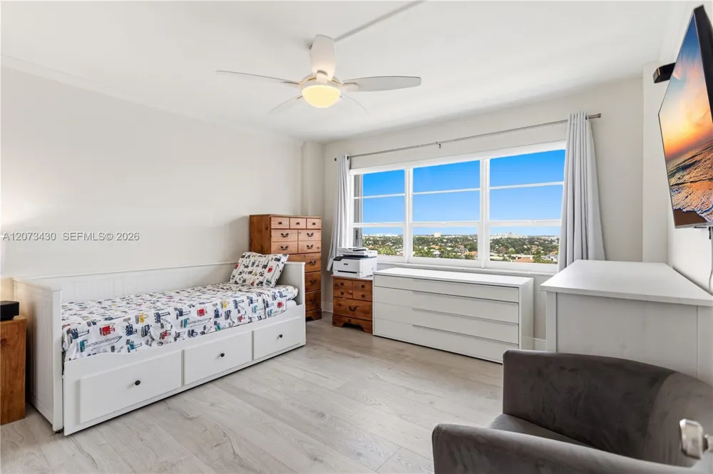 340 Sunset Dr #1210 Fort Lauderdale, FL 33301