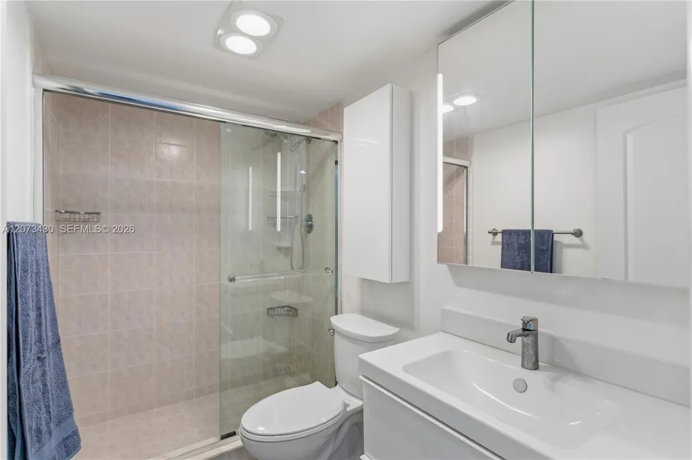 340 Sunset Dr #1210 Fort Lauderdale, FL 33301
