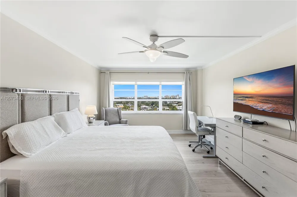 340 Sunset Dr #1210 Fort Lauderdale, FL 33301