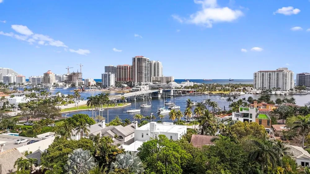 340 Sunset Dr #1210 Fort Lauderdale, FL 33301