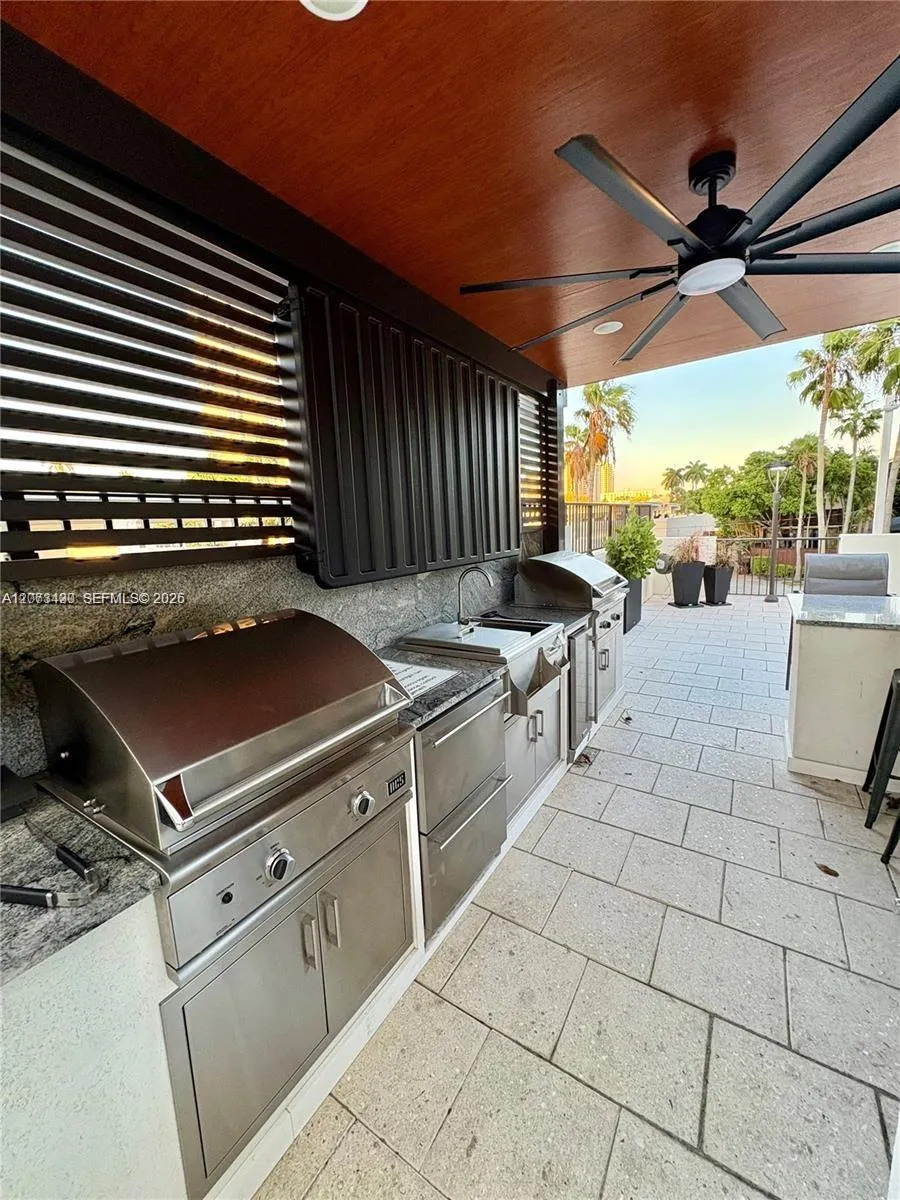 340 Sunset Dr #1210 Fort Lauderdale, FL 33301