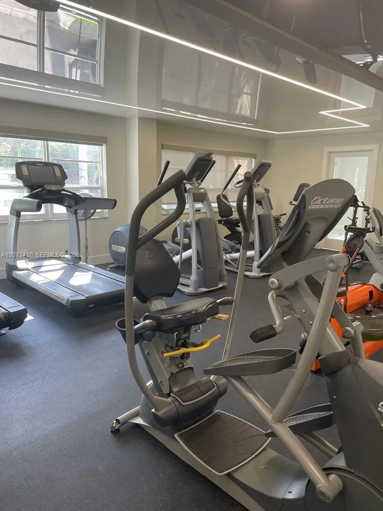 340 Sunset Dr #1210 Fort Lauderdale, FL 33301