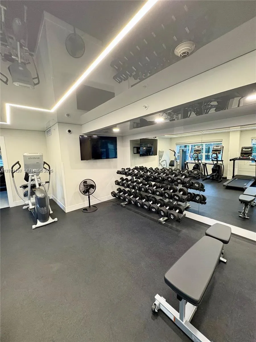 340 Sunset Dr #1210 Fort Lauderdale, FL 33301