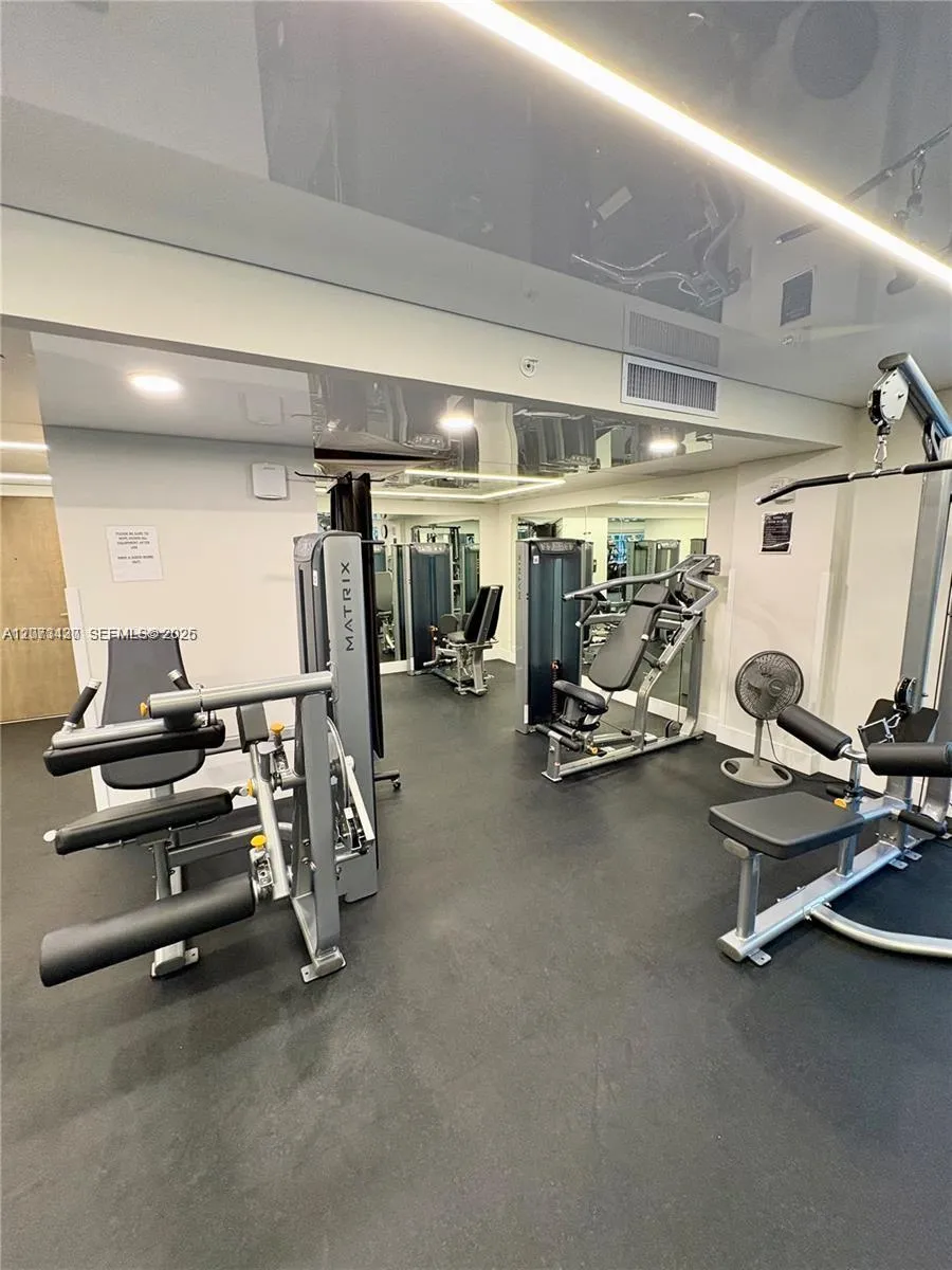 340 Sunset Dr #1210 Fort Lauderdale, FL 33301
