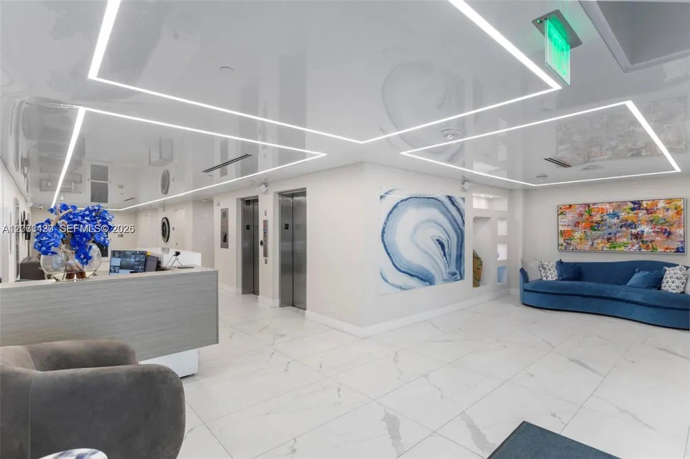 340 Sunset Dr #1210 Fort Lauderdale, FL 33301