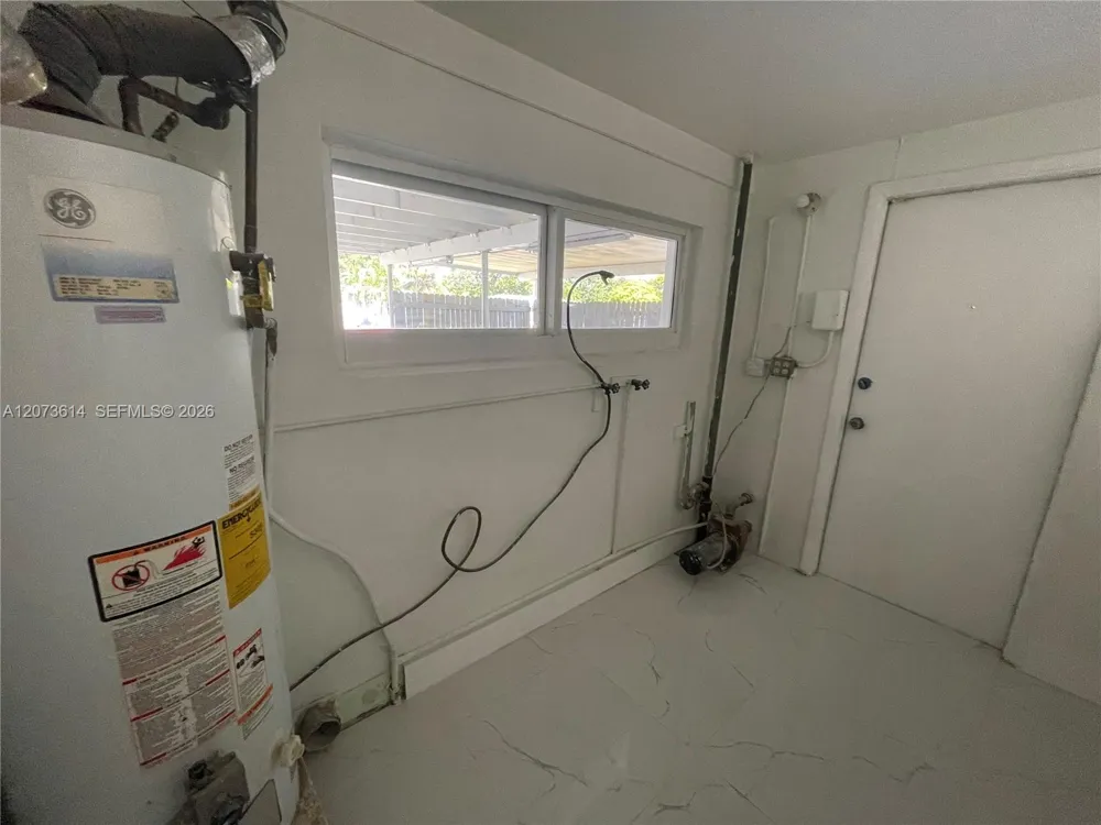 3731 SW 32nd Ave West Park, FL 33023