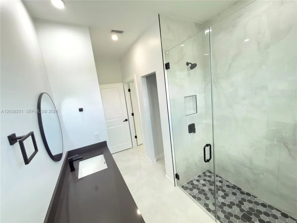 1111 GUNBY AVE S #1111 Lehigh Acres, FL 33974