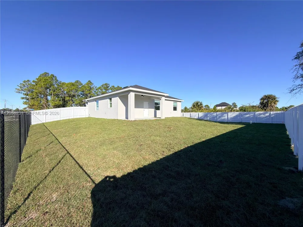 1111 GUNBY AVE S #1111 Lehigh Acres, FL 33974