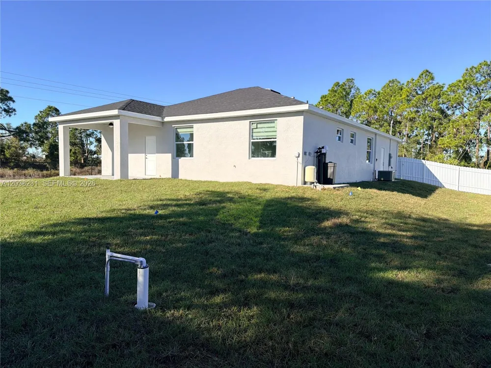 1111 GUNBY AVE S #1111 Lehigh Acres, FL 33974