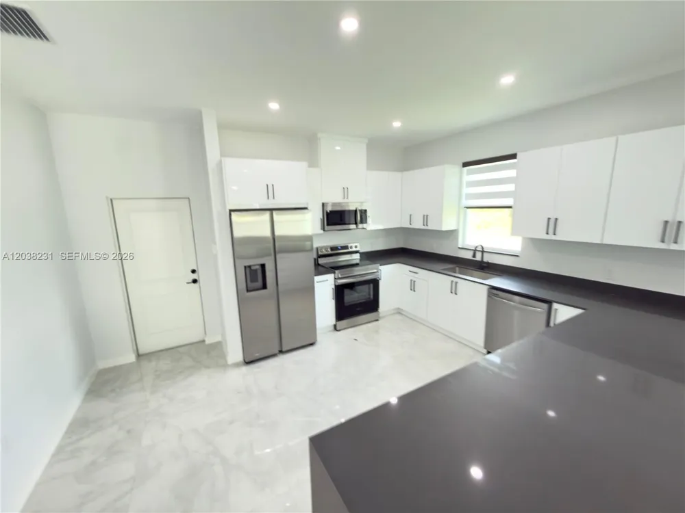 1111 GUNBY AVE S #1111 Lehigh Acres, FL 33974