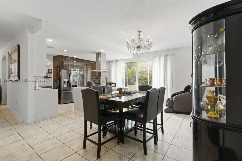 8741 NW 110th Ave Doral, FL 33178