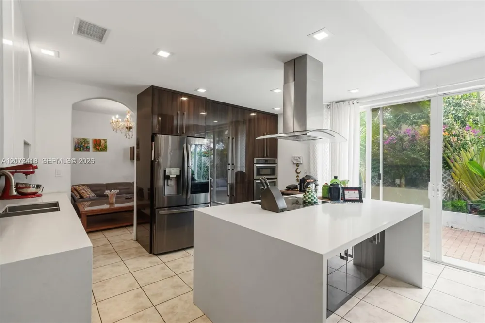8741 NW 110th Ave Doral, FL 33178